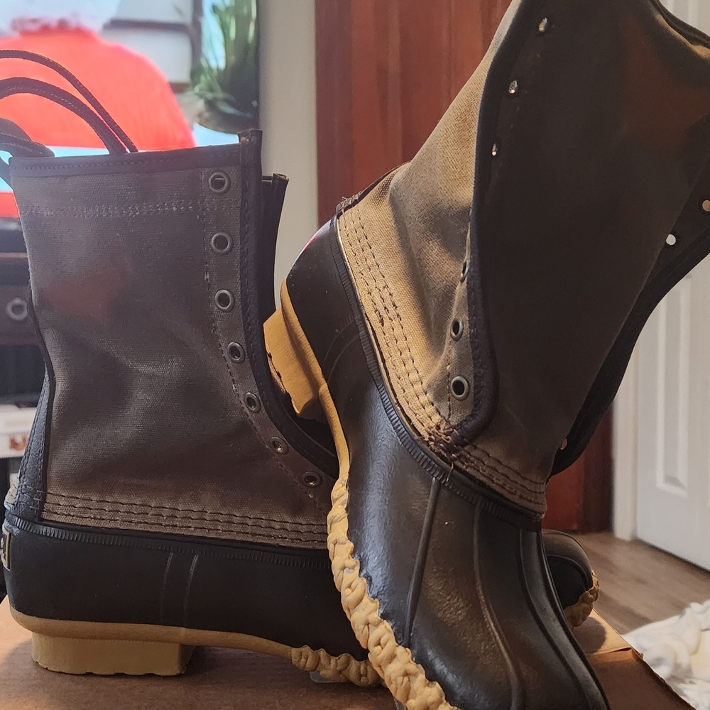 Womens LL Bean Duck Boots - Black and Tan